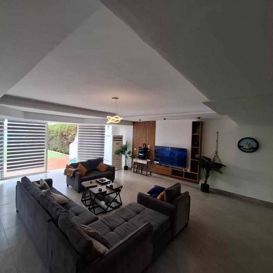 Roshen villas in the blue beach Dora Al -Arous