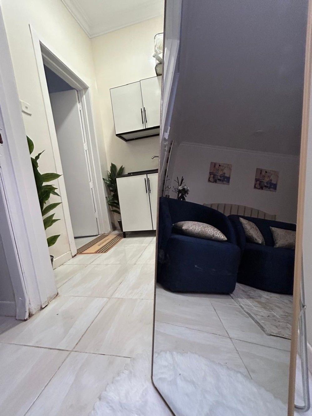 Distinctive studio with private entrance