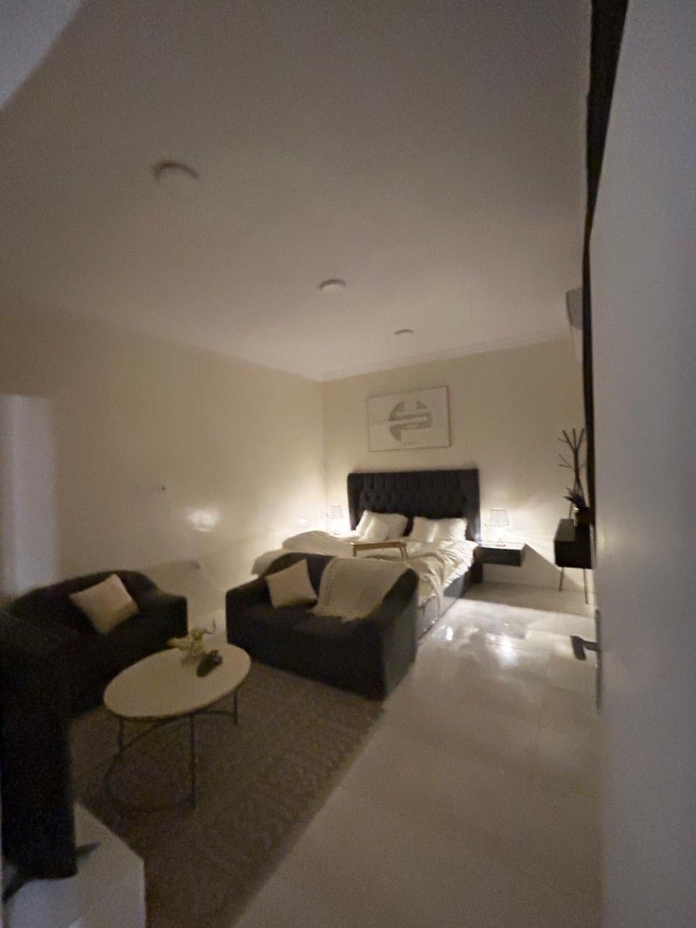 Distinctive studio with private entrance