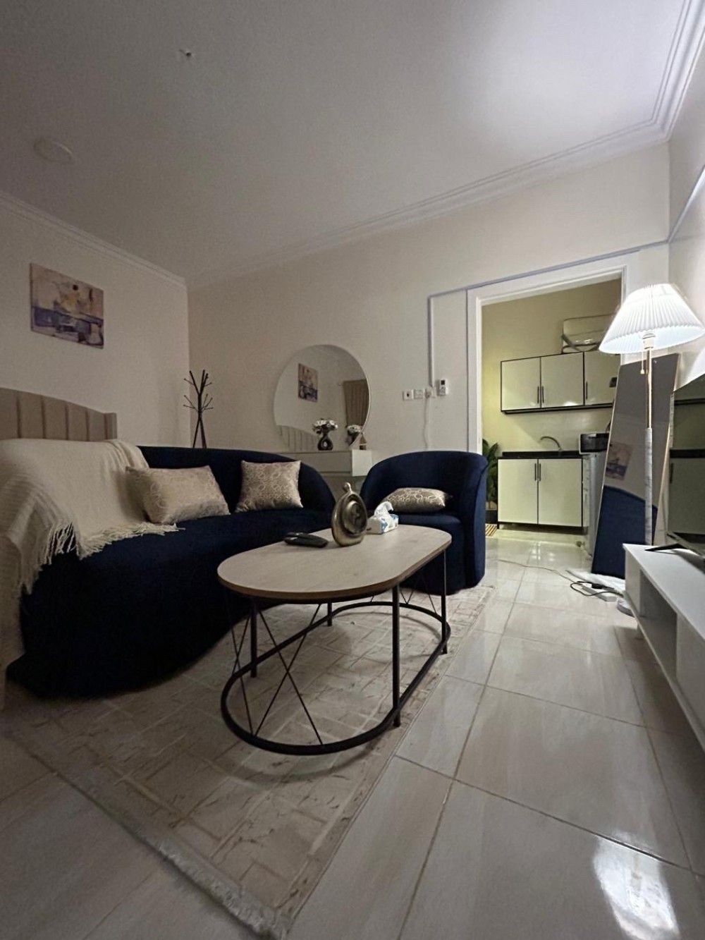 Distinctive studio with private entrance